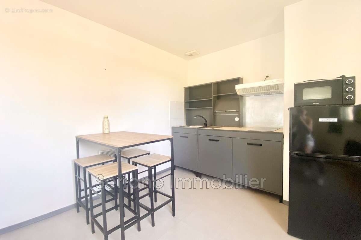 Appartement 23 m² à Tarascon  - photo 2