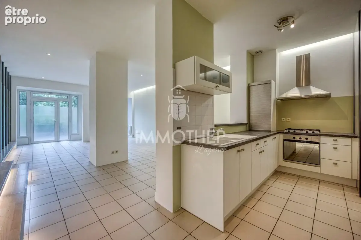Appartement 3 pièces 84 m² à vendre à Saint-Egreve (38120) - photo 2