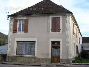 Maison à BRINON-SUR-BEUVRON