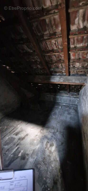 Grenoble Foch   Aigle : T4 traversant de 77 m2 avec cave et galetas - photo 19