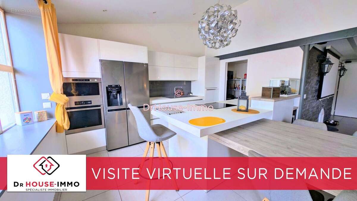 Appartement à SAINT-ETIENNE
