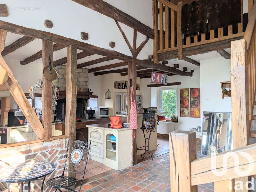 Photo 3 - Maison à LA CHAPELLE-SUR-AVEYRON