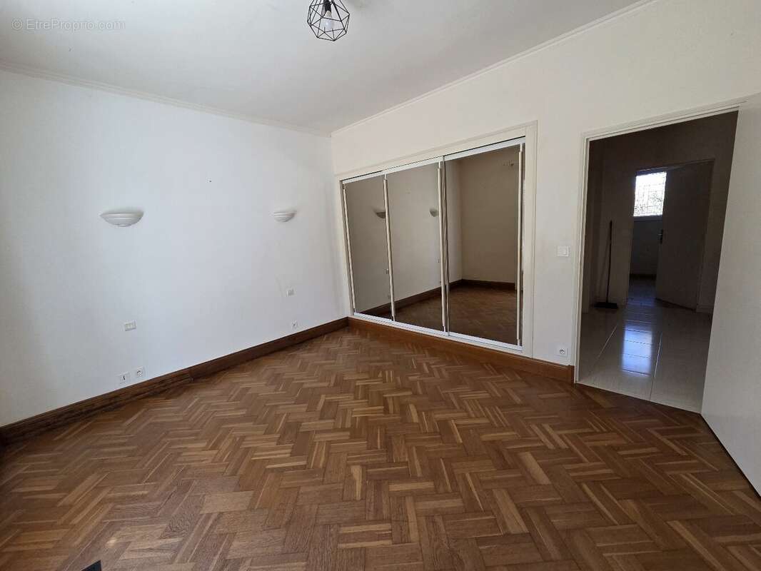 Maison à SAINT-BRICE