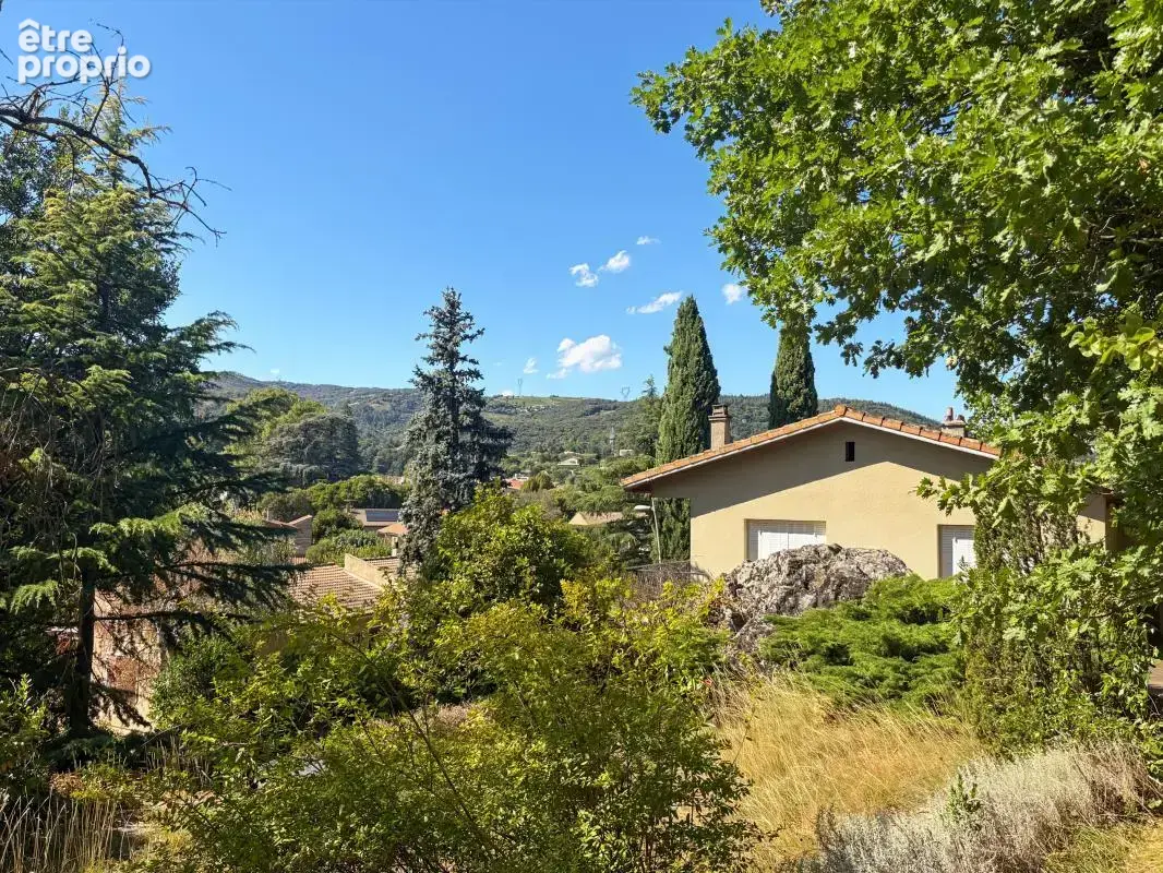 SAINT-PÉRAY – Grande maison familiale de 168 m² avec terrain d’environ 1 000 m² - photo 29