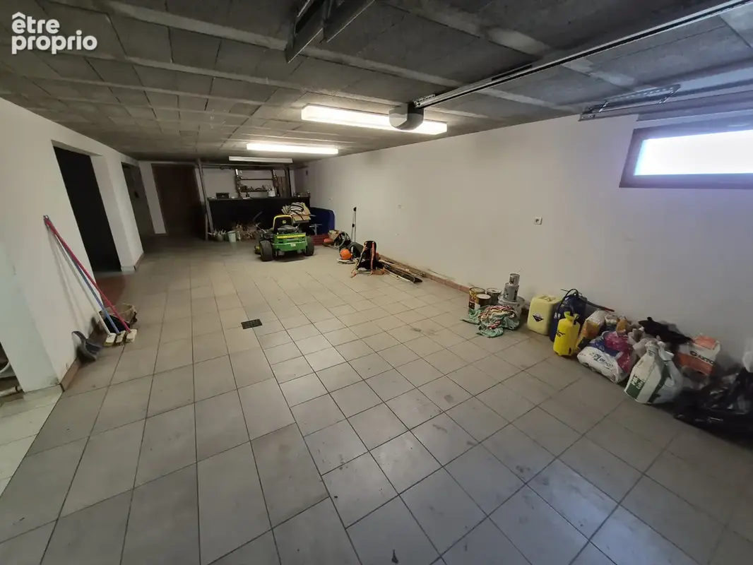 Maison individuelle de 142 m2 édifiée sur un terrain de 3115 m2 - photo 15