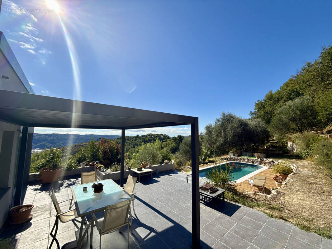 Photo 1 - Maison à CARROS