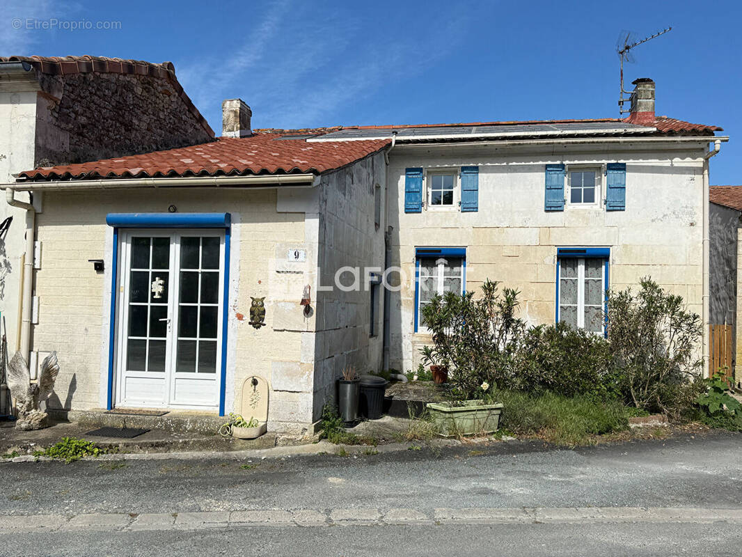 Maison à PLASSAY