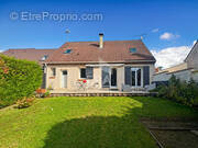 Maison à CESSON