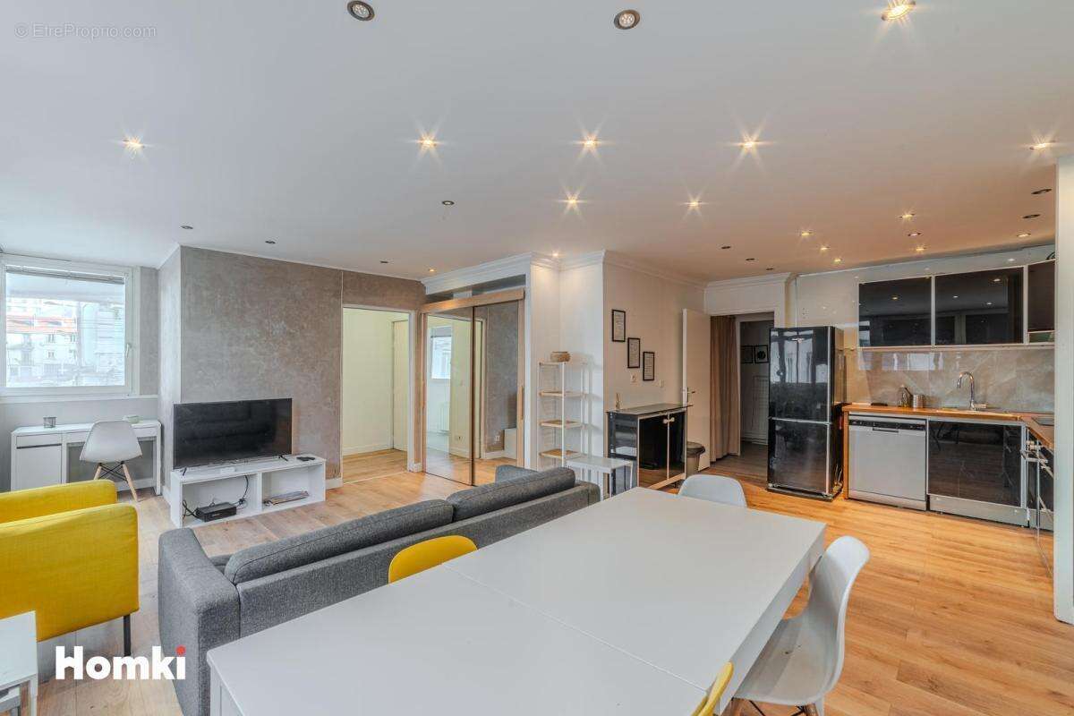 Appartement T4 de 80 m2 à Saint-Étienne 42000, Rue Charles de Gaulle - photo 5