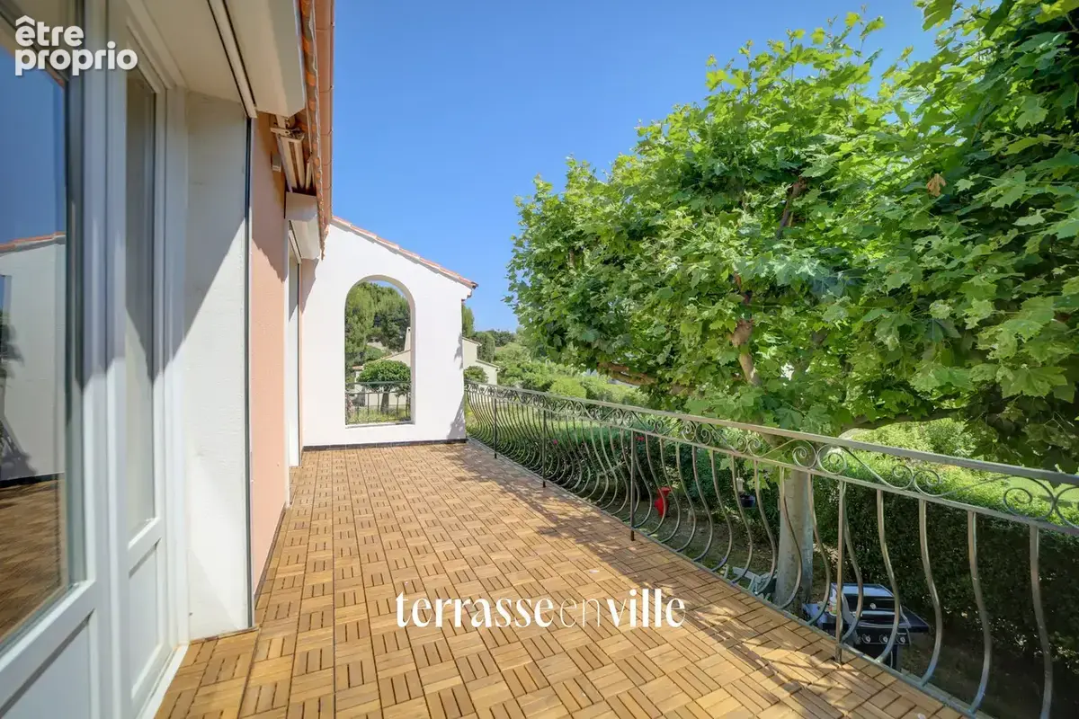 La ciotat - peymian - appartement 95 m2 renove - terrasse - parkings - proche plages - 499 000 € - photo 2