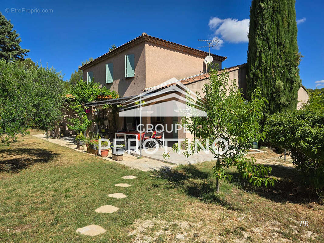 Maison à LA DESTROUSSE