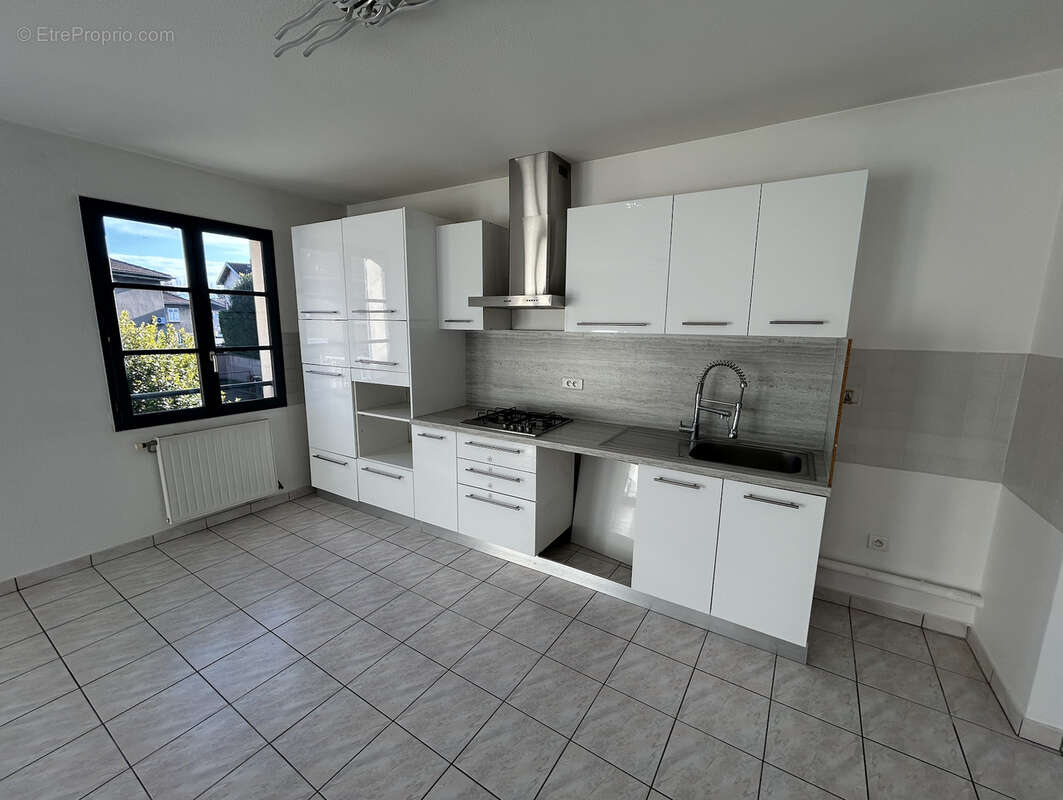 Appartement à ANSE