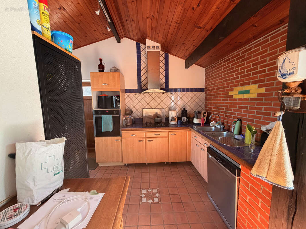 Maison à CHIS
