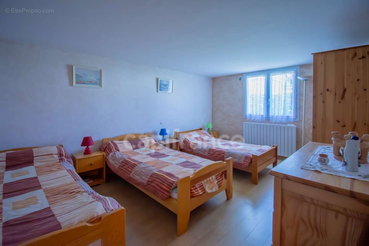 Vaux-sur-mer – maison 160 m² avec piscine, à proximité de pontaillac - photo 20