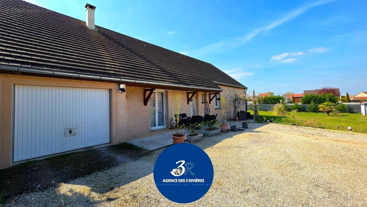 Maison à EPERVANS