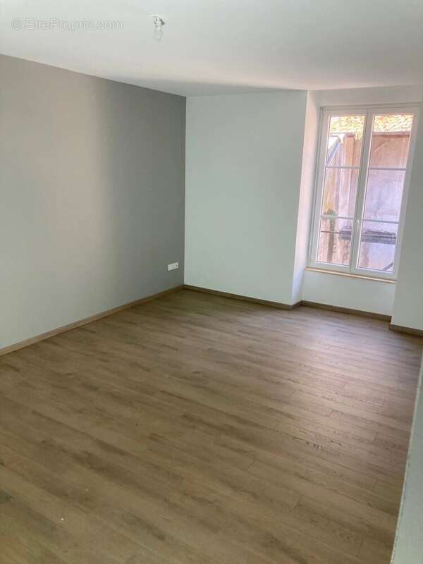 Appartement à BOURBONNE-LES-BAINS