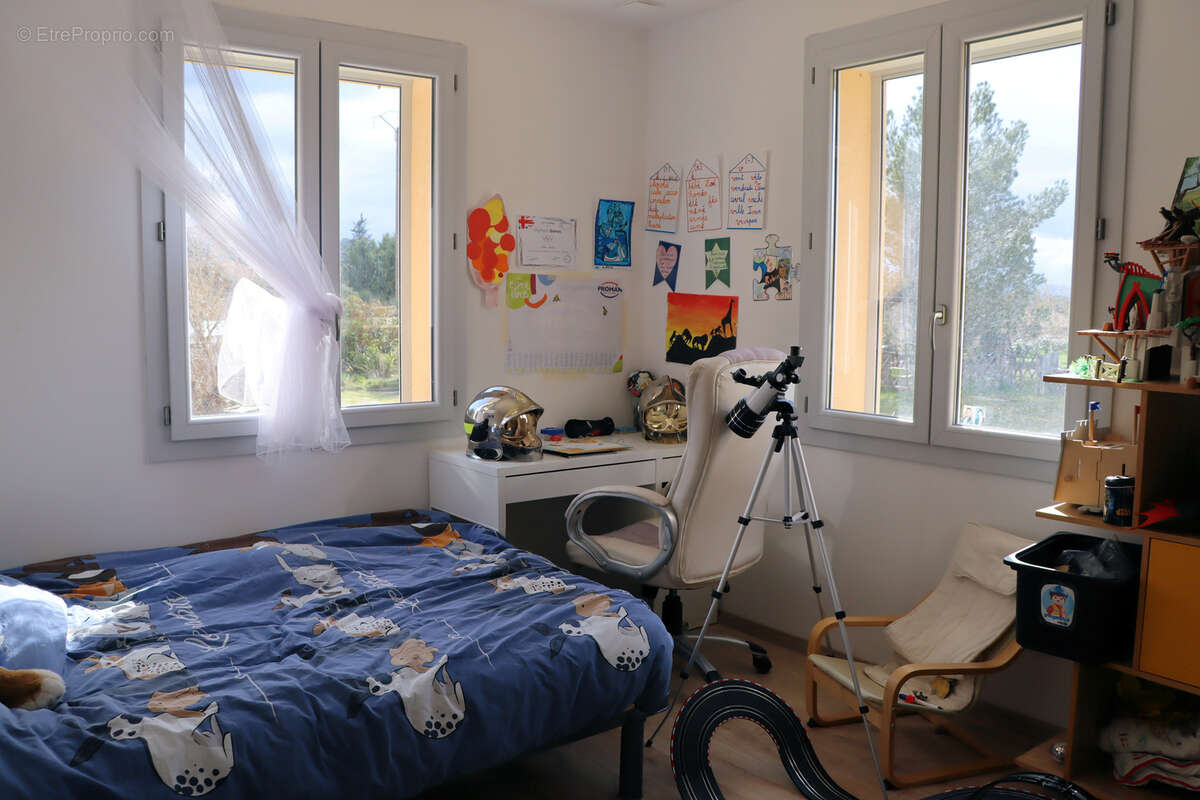 Maison à SAINT-SATURNIN-LES-APT