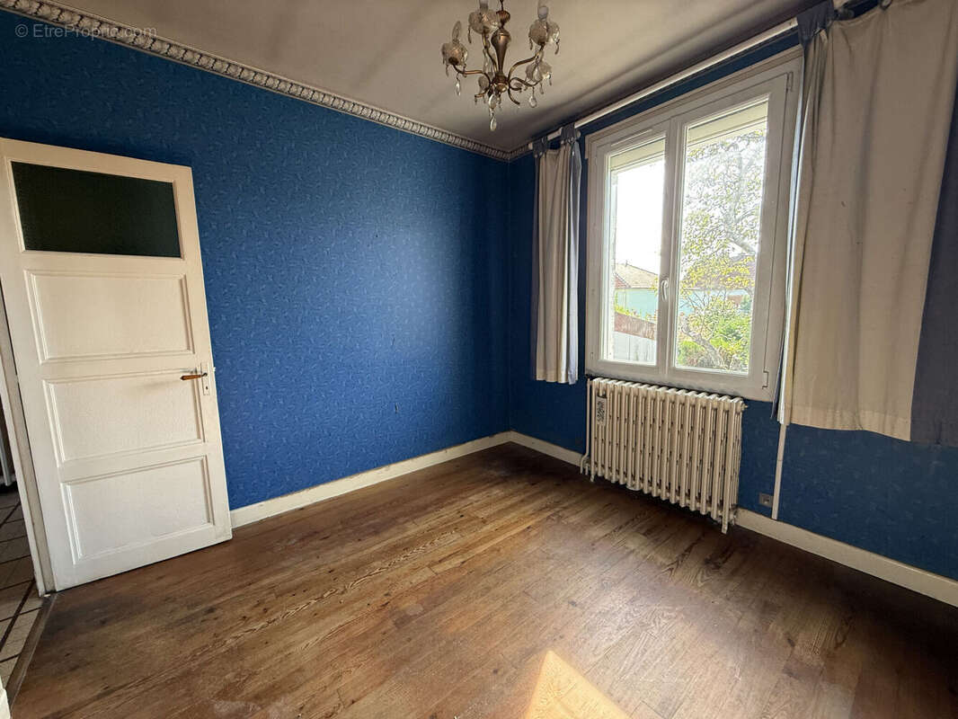 Photo 4 - Maison à GUEUGNON