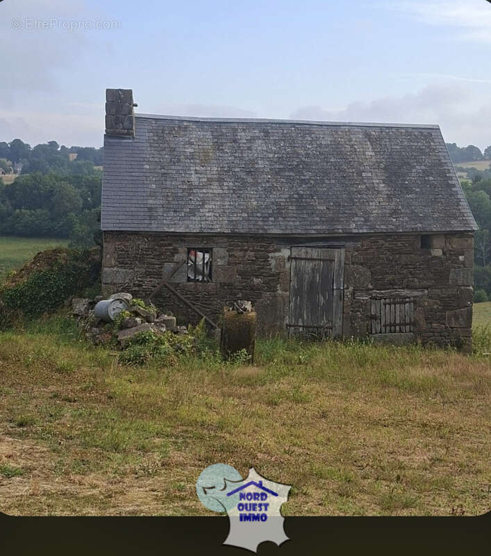 Maison et dépendances. - photo 4
