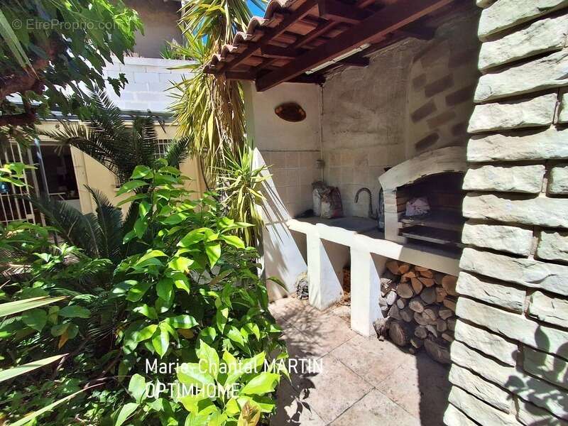 Appartement à MARSEILLE-5E