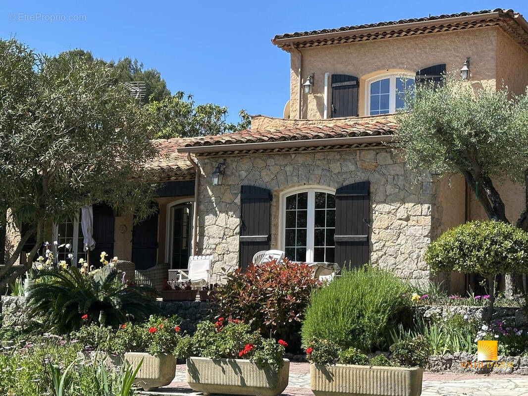 Maison à PEYMEINADE