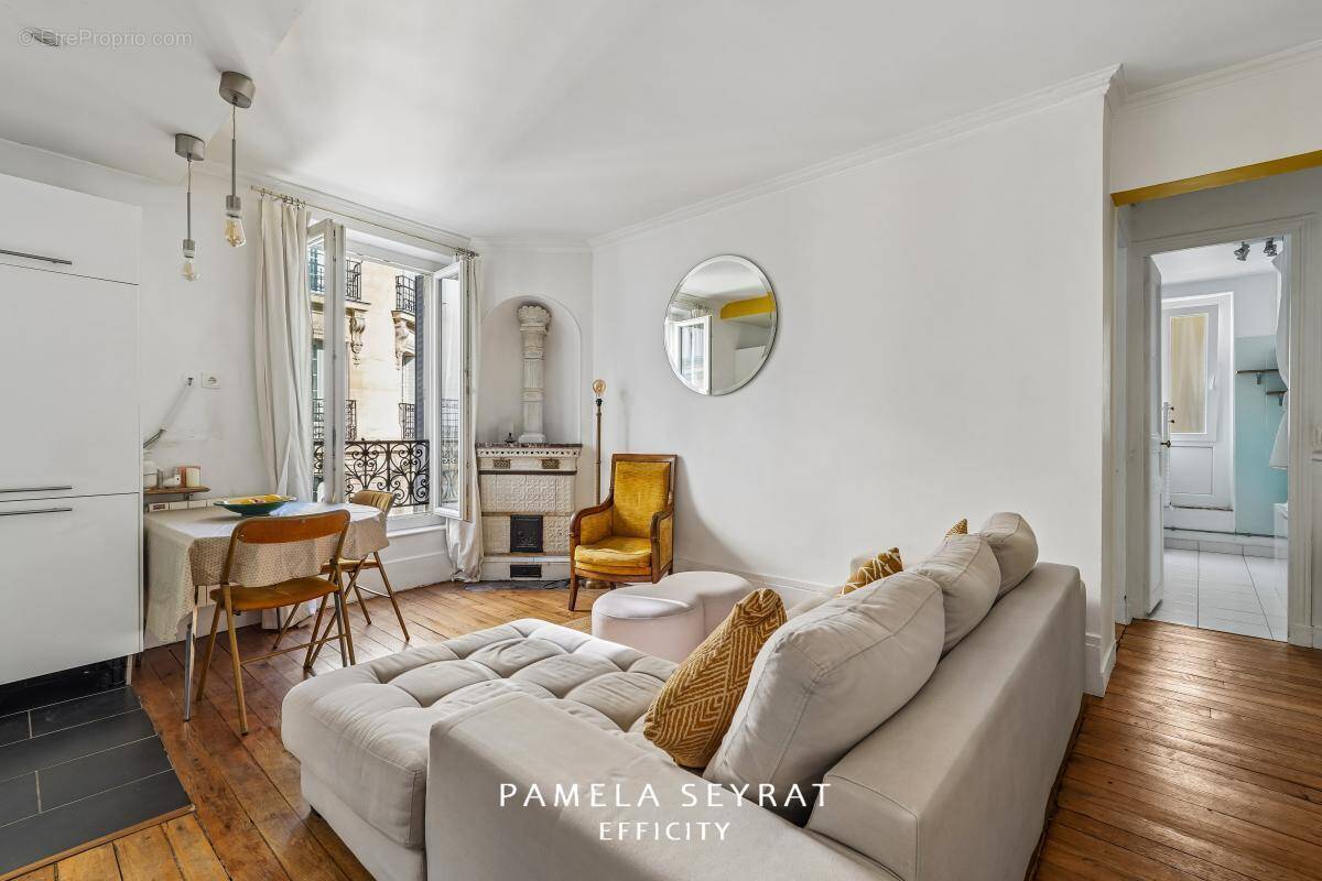 Appartement à PARIS-17E