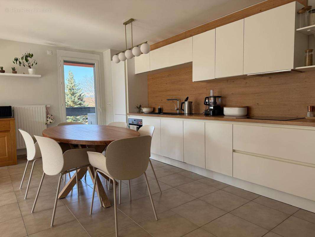 Appartement à DOUVAINE