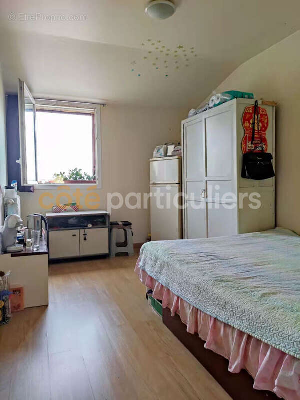 Appartement à AUBERVILLIERS