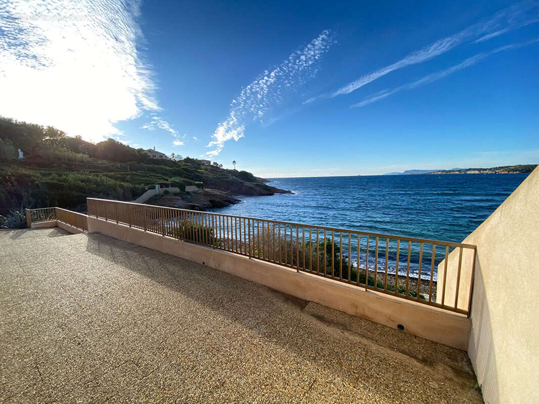 Appartement à SIX-FOURS-LES-PLAGES
