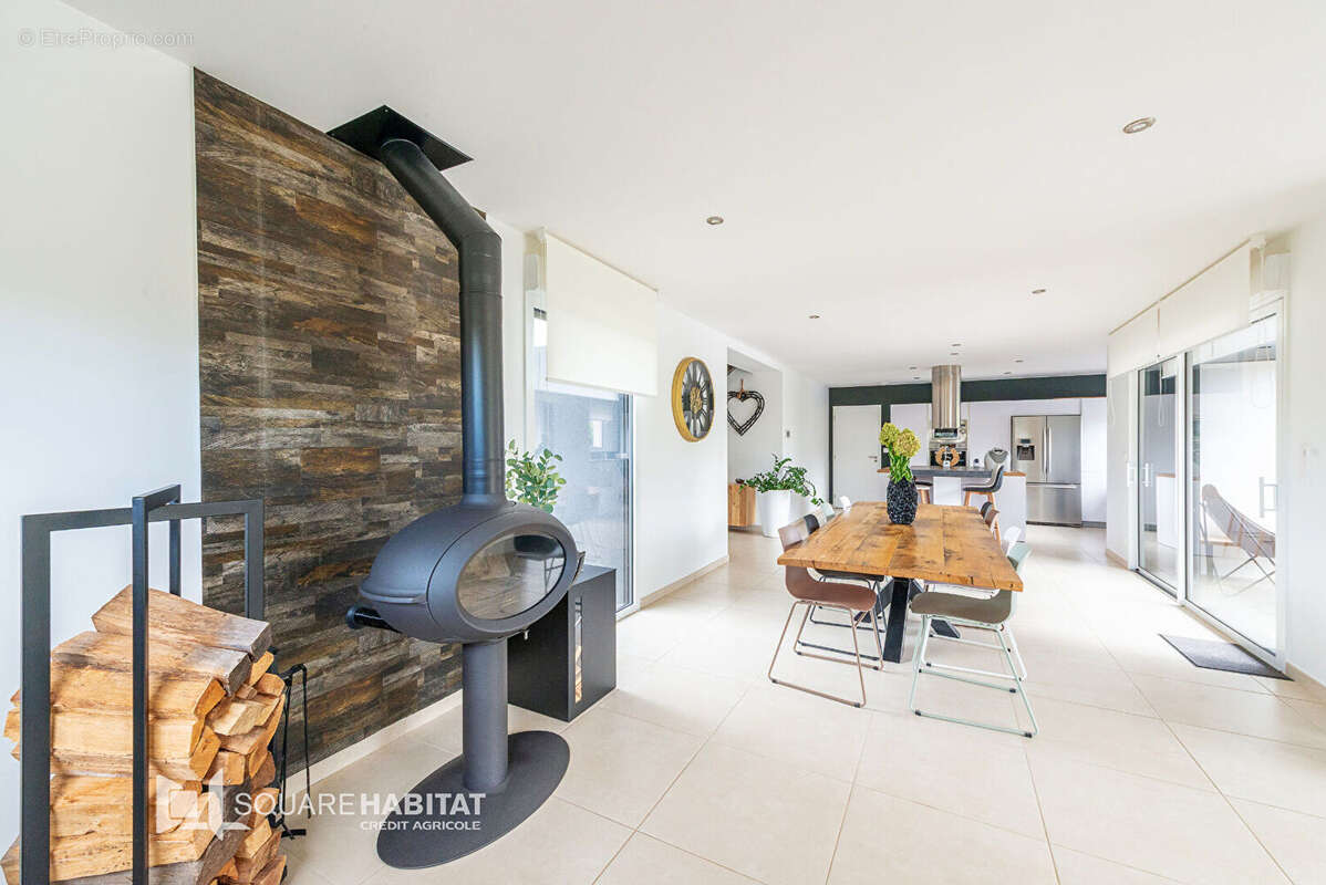 Maison à SAINT-AMAND-LES-EAUX