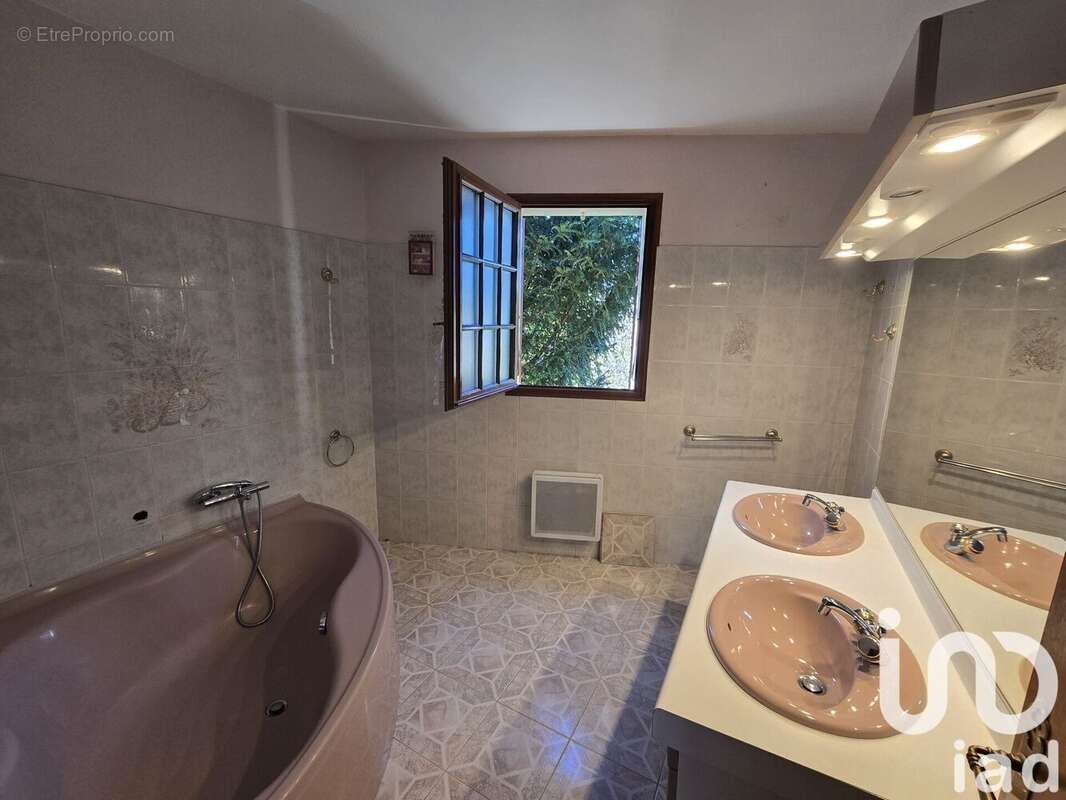 Photo 9 - Maison à BORDS