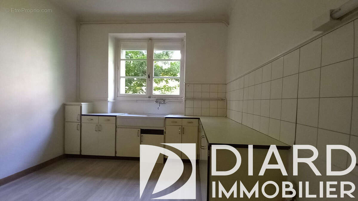 Appartement à FOUGERES
