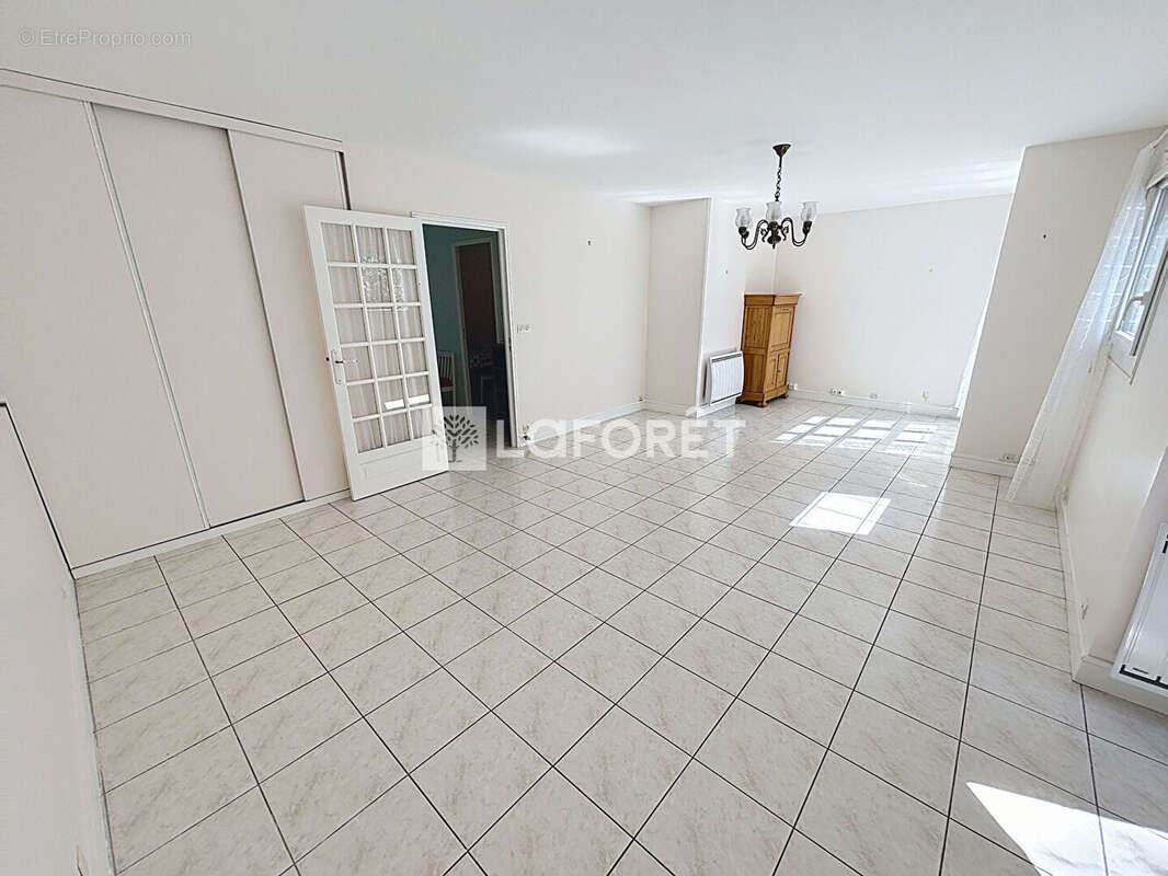 Appartement à VILLEJUIF