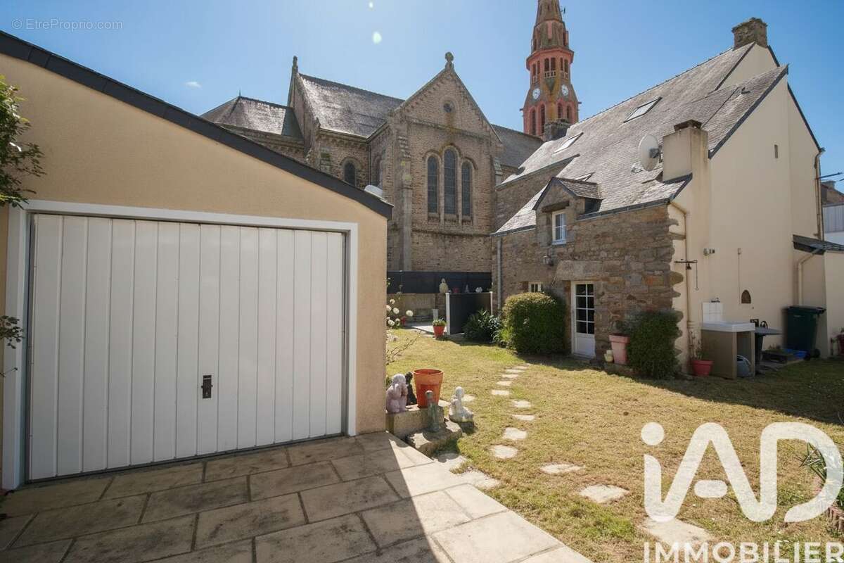 Maison 133 m² à Saint-Lyphard  - photo 5