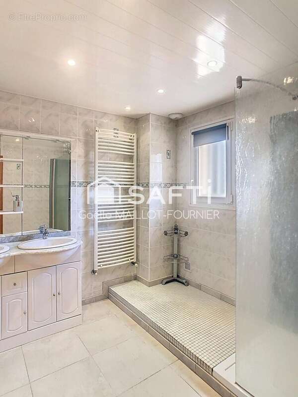 Photo 7 - Maison à SAINT-LAURENT-DE-CERDANS