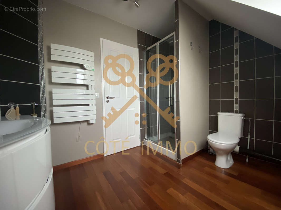 Maison à COURRIERES