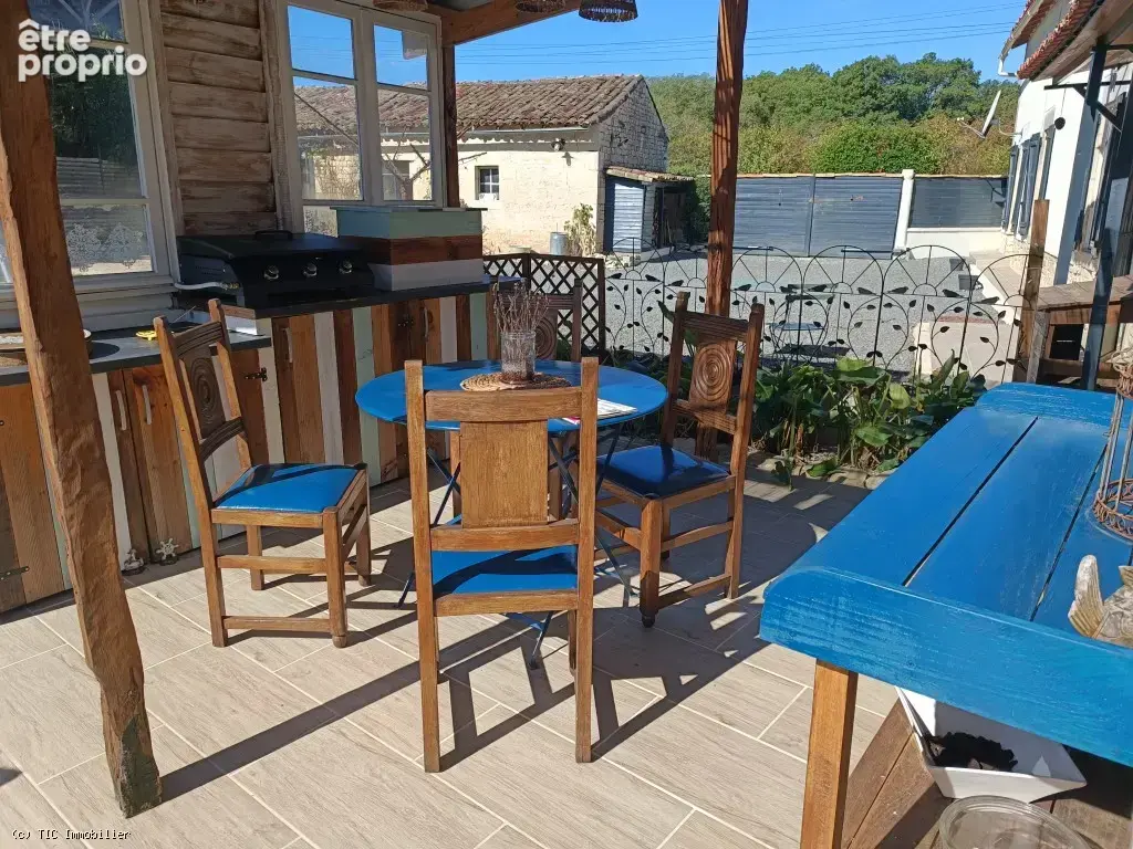 Belle Maison en Pierre avec Piscine, Dépendances et Jardin - photo 28