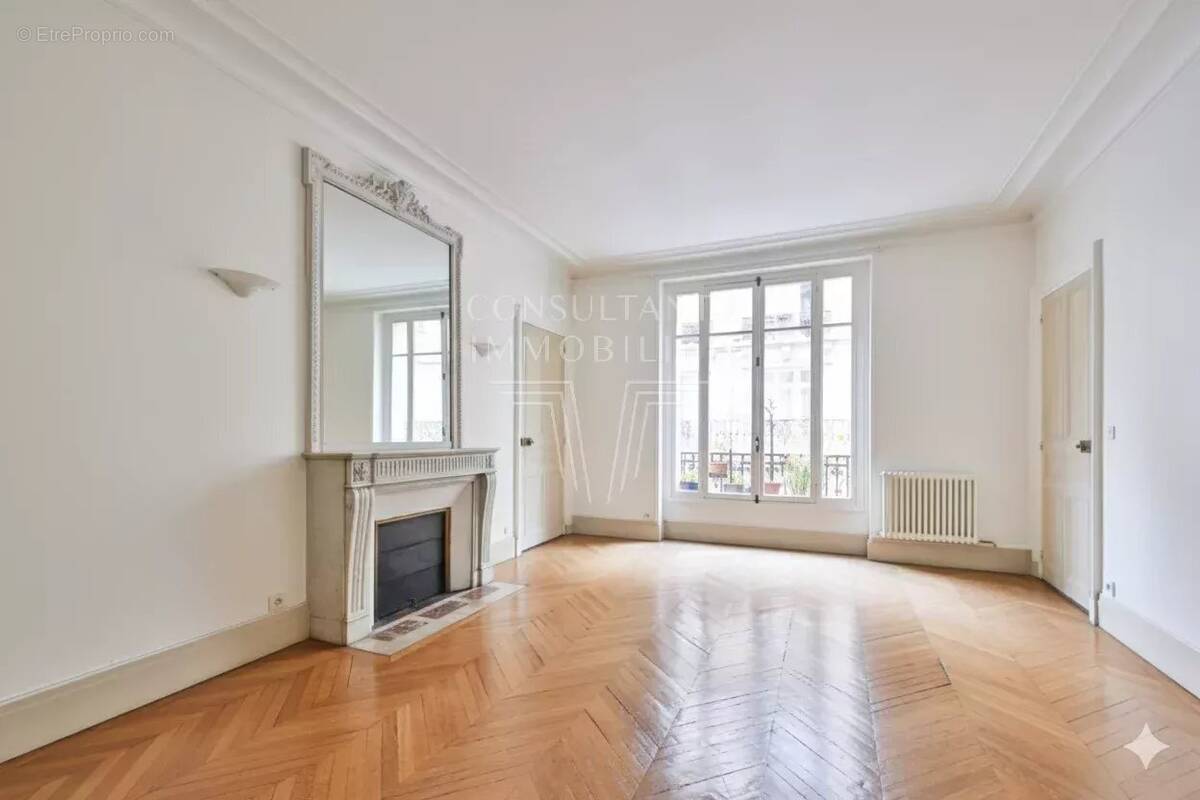 Appartement à PARIS-6E