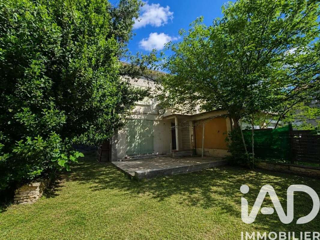 Photo 2 - Maison à NIMES