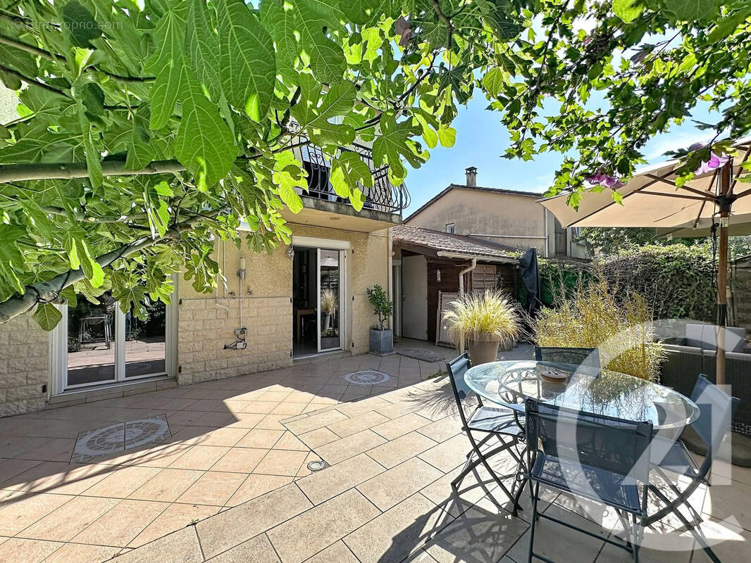 Maison à SAINT-FONS