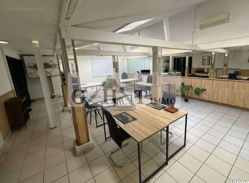 Commerce à MONTREUIL