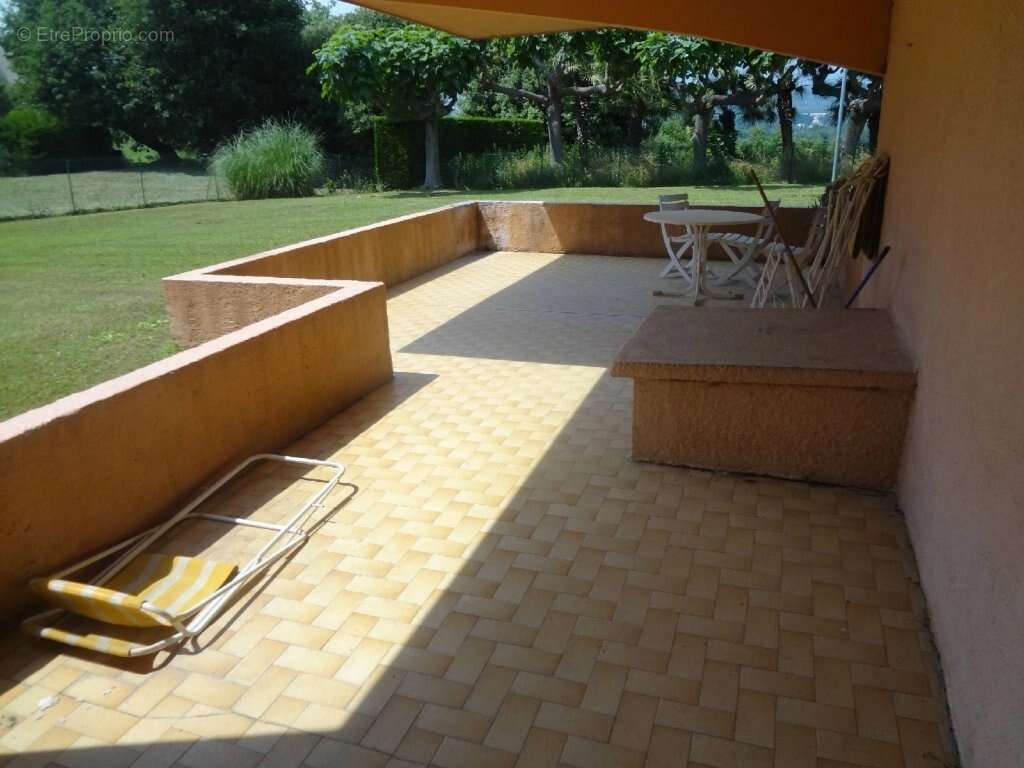 Exclusivité studio 23m²+30m² terrasse  antibes aperçu mer - photo 8