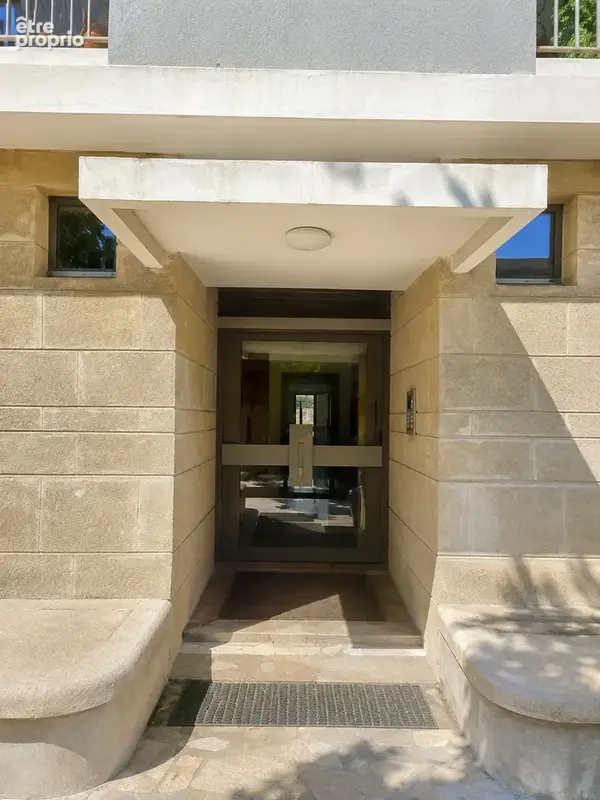 Appartement de 3 chambres avec garage et terrasse à Arles dans la résidence du centre ville - photo 12