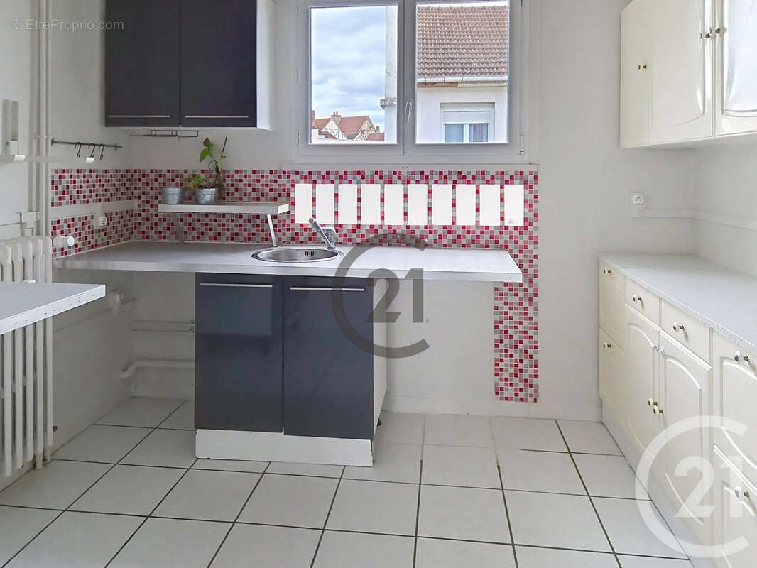 Appartement 81 m² à Auxerre  - photo 7