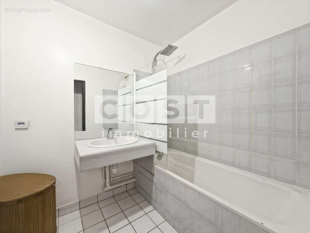 Appartement à ASNIERES-SUR-SEINE