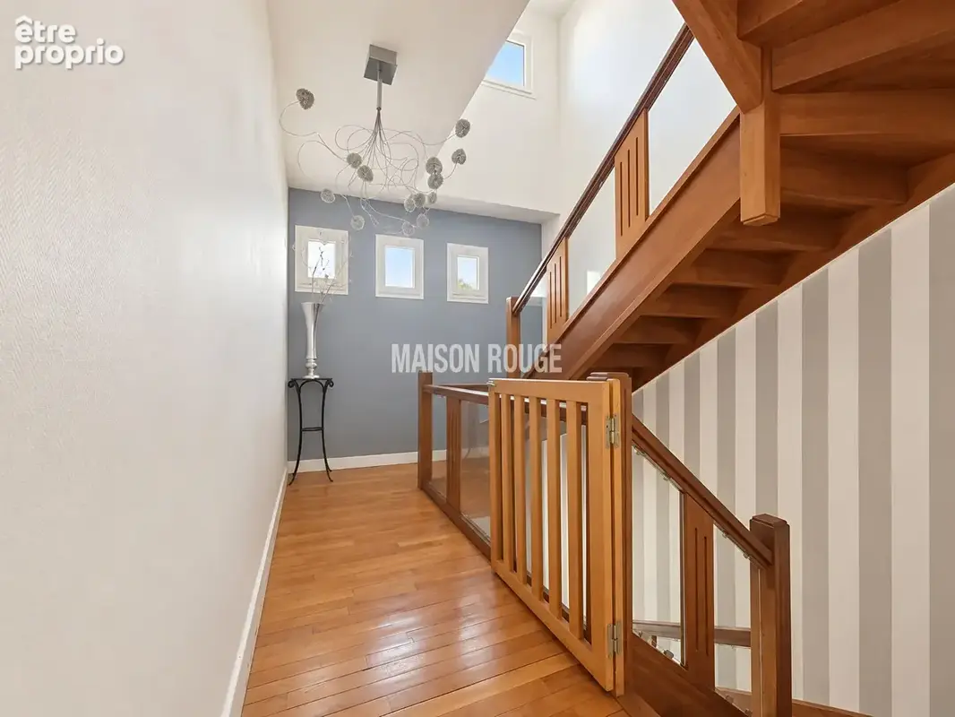 Maison à vendre à lorient - nouvelle-ville - 270 m², 7 chambres, jardin, terrasses et garage - photo 7
