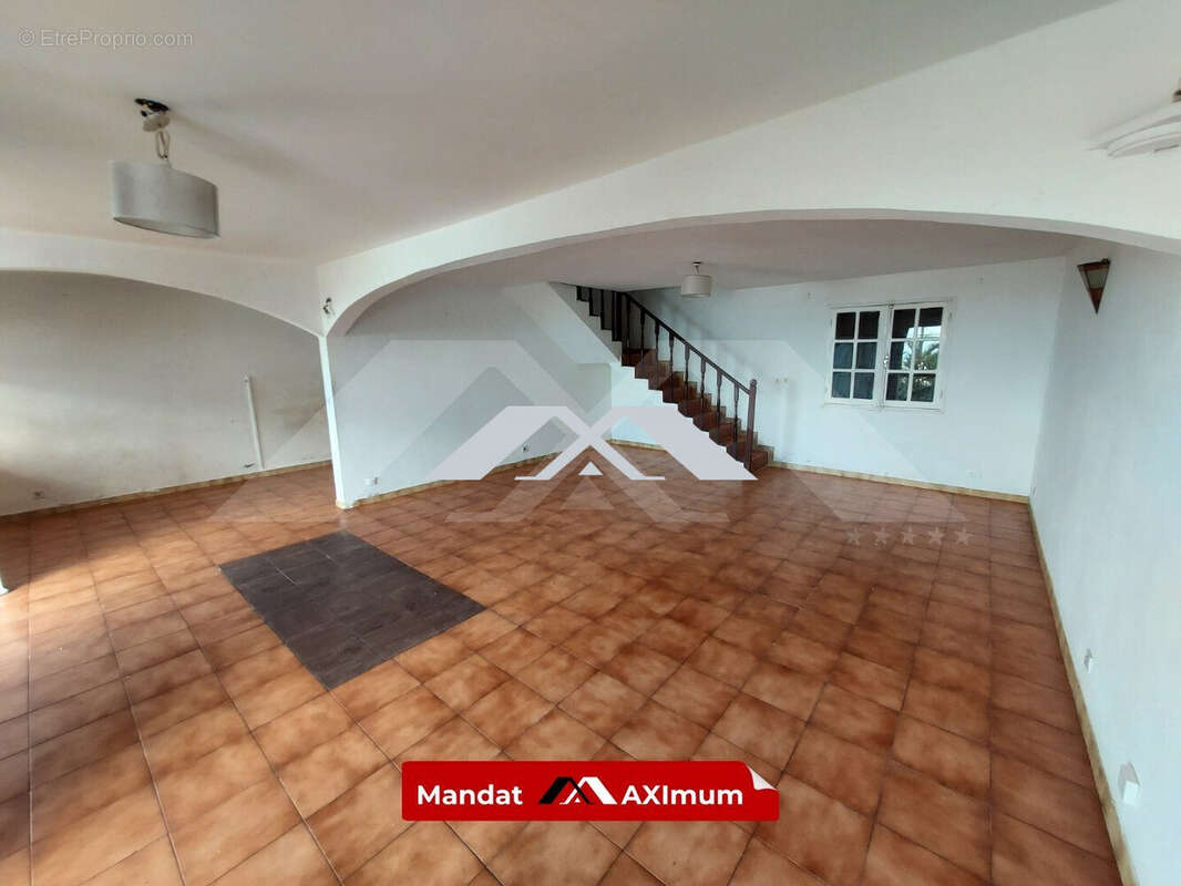 Maison à SAINT-DENIS