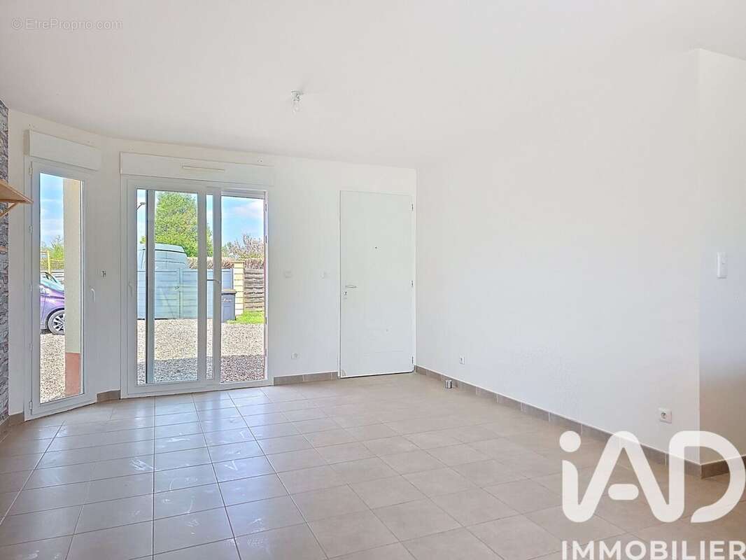 Maison 94 m² à Rouge-Perriers  - photo 4