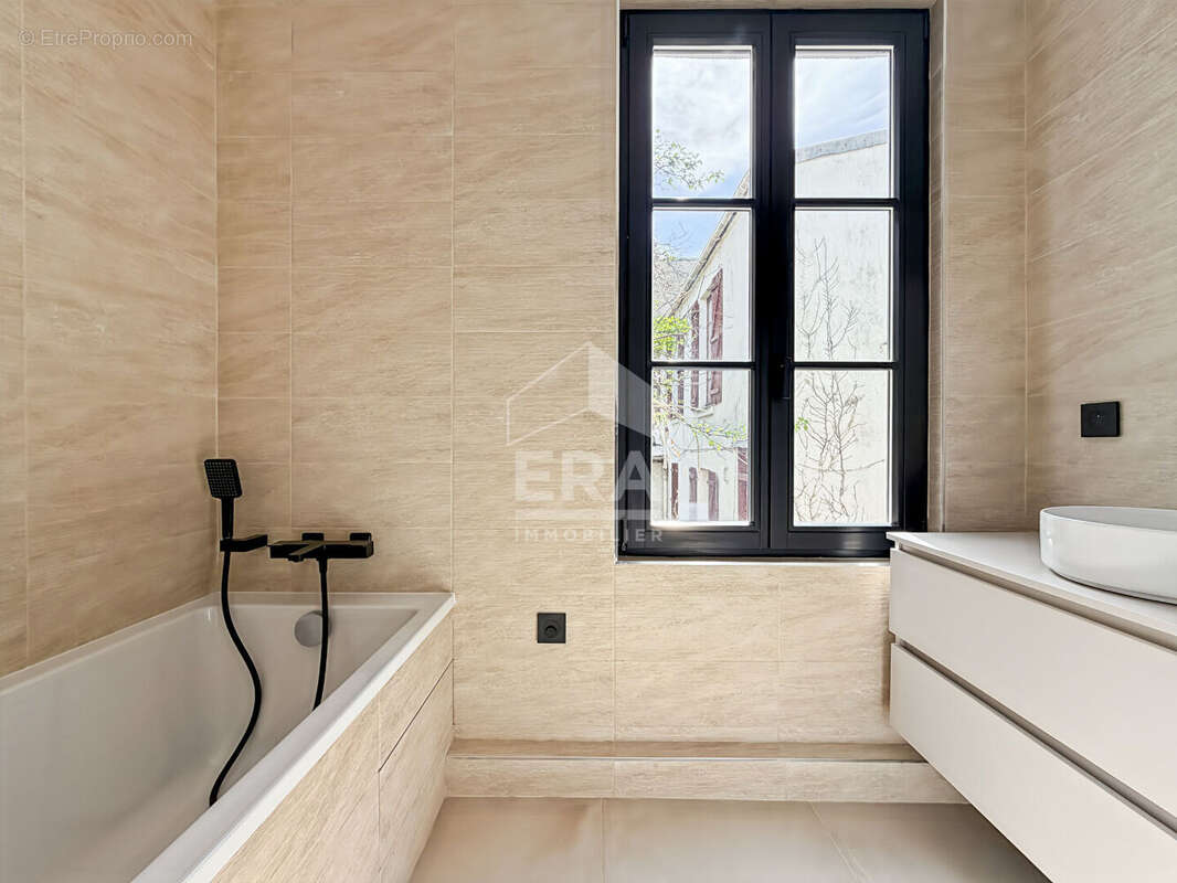 Maison à PARIS-20E