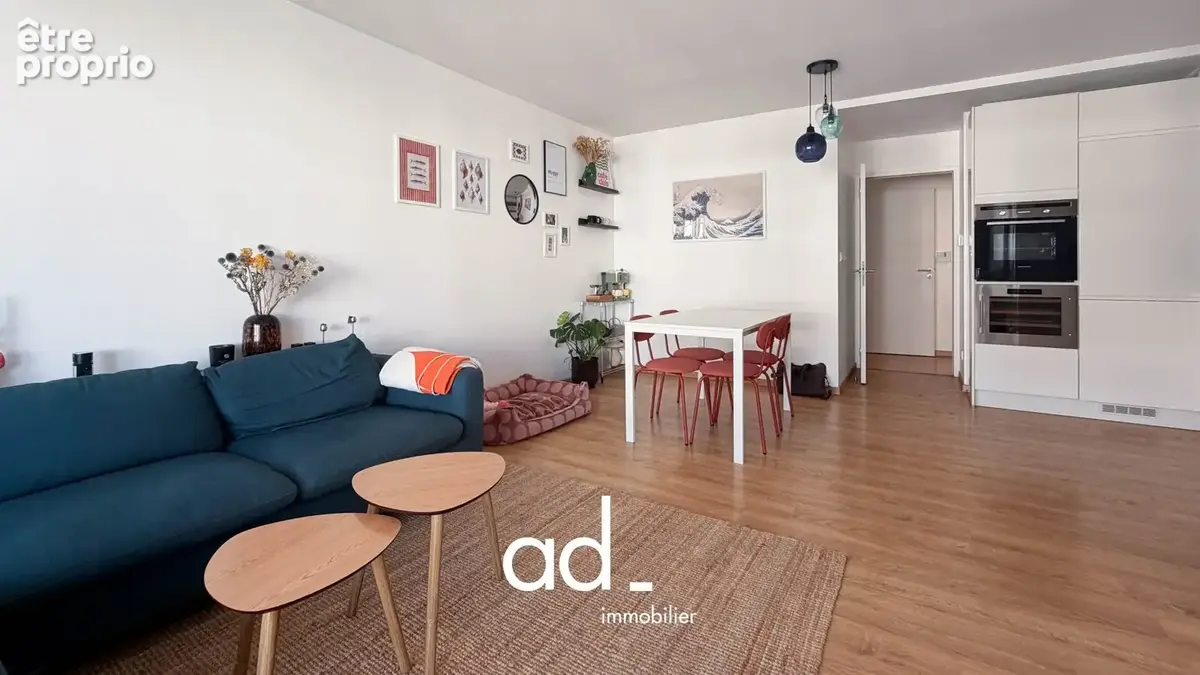 Appartement 3 pièces 62 m² à vendre à La Rochelle (17000) - photo 2